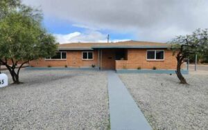 Open House- Beautifully remodeled home in Ocotillo Park!