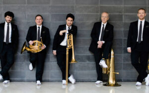 Making Spirits Bright - Canadian Brass