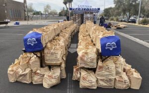 Lerner & Rowe Gives Back Thanksgiving Giveaway